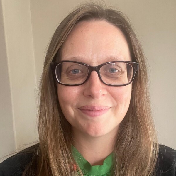 Dr Laura Witham